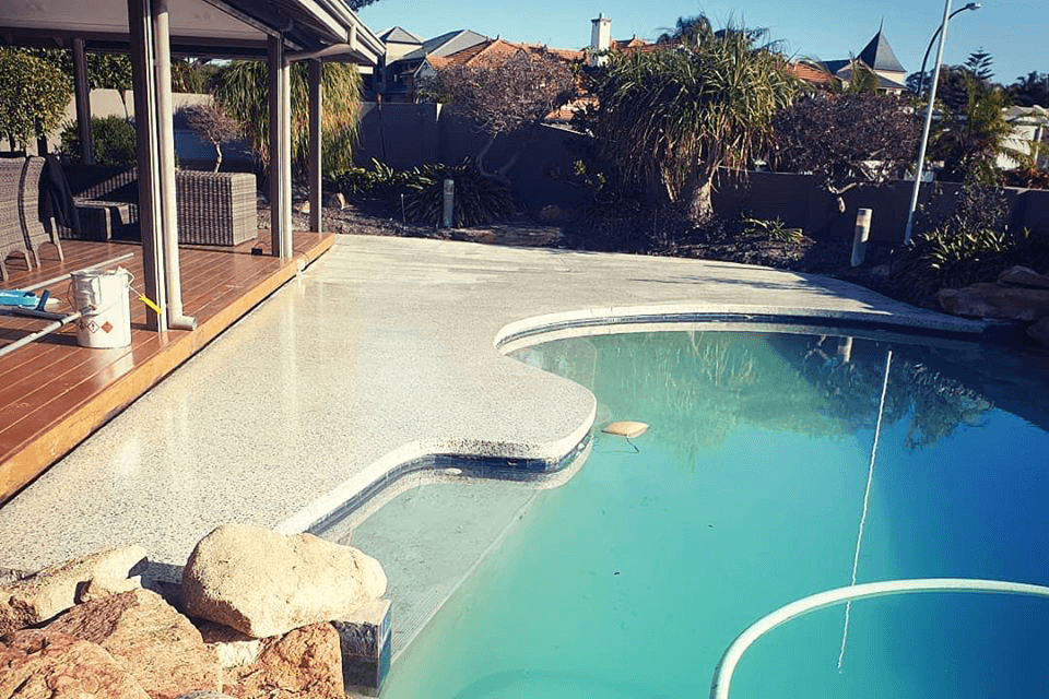 seamless pool edged